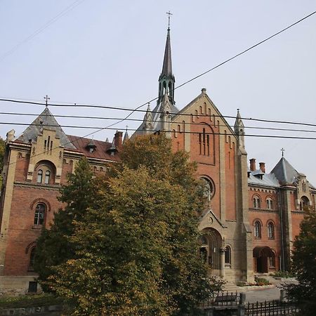 Galllery Lviv Extérieur photo