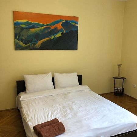 Galllery Lviv Extérieur photo