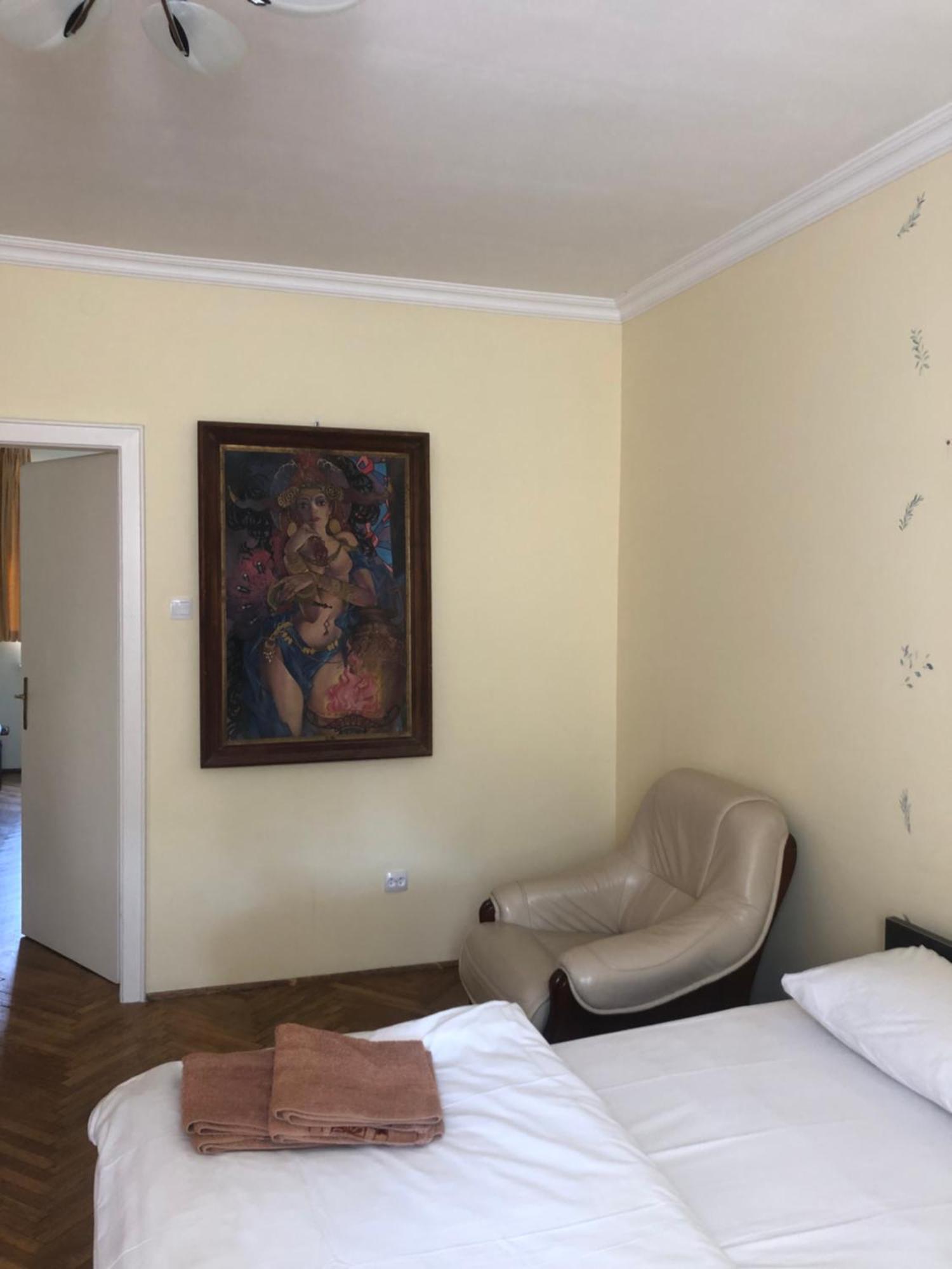 Galllery Lviv Extérieur photo