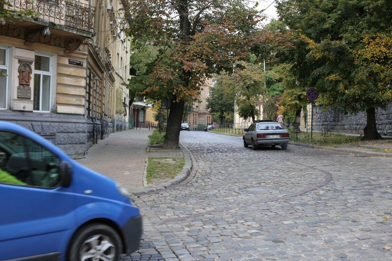Galllery Lviv Extérieur photo